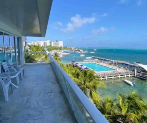 Apartamento con Espectacular Vista al Mar en San Andrés Sun Rise