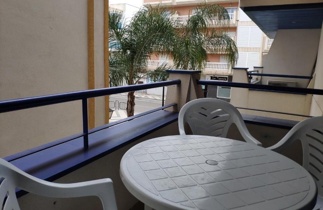 APARTAMENTO CON GARAJE JUNTO A LA PLAYA DE EL MORCHE, torrox