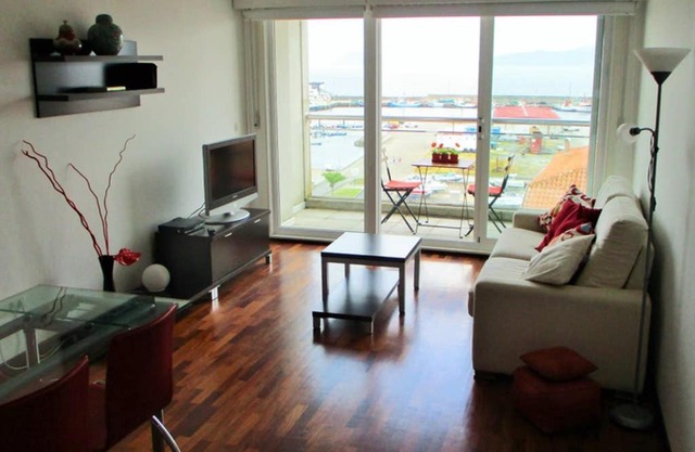 Apartamento con terraza y vistas al mar, Portosín