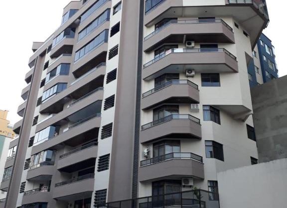 Apartamento Meia Praia Itapema