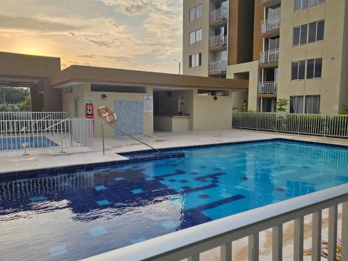 Apartamento NIZA con aire acondicionado cerca al CC Mayales Plaza