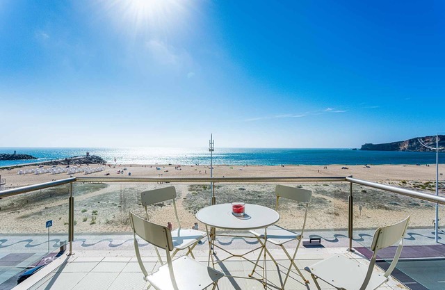 Apartamento T3 Nazaré para Férias (Frente Mar AL)