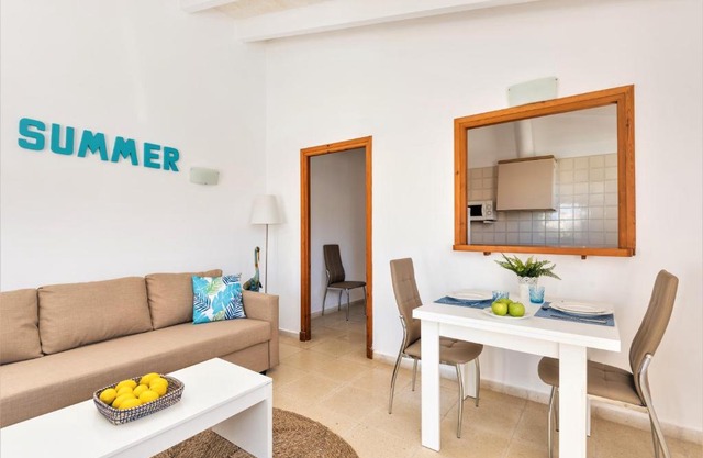 Apartamentos Calan Brut