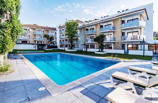 Apartamentos Sunway Apollo