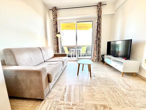 ApartHotel Riviera - Terrasse des Bougainvillees - 100m Promenade des Anglais