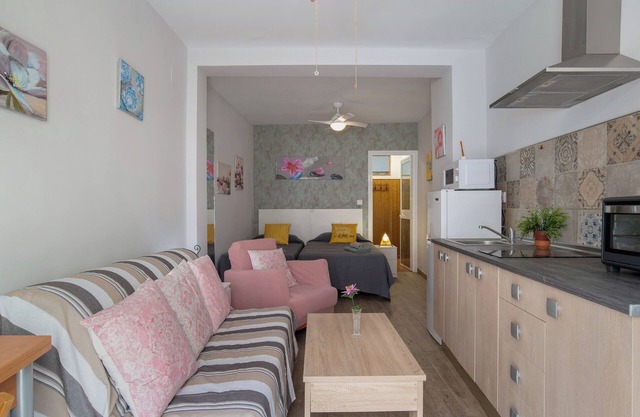Apartment 'Apartamento Gaonera' with Wi-Fi and Air Conditioning