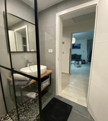Apartma Mija-Dekani