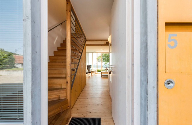 Apartment '1' with Lake View, Private Terrace and Wi-Fi