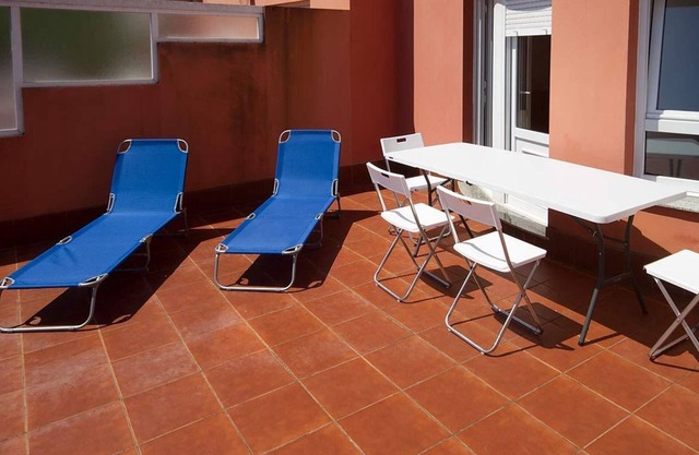 Apartment - 1 Bedroom with Sea views - 108541
