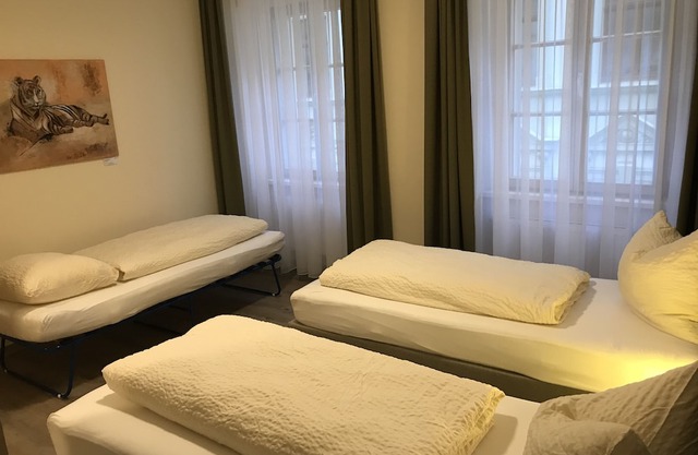 Apartment / 2 bedrooms, bathroom u. add. Guest toilet in the old town of Görlitz