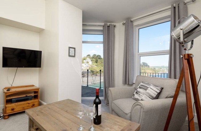 Apartment ∙ 3 bedrooms ∙ 6 guests