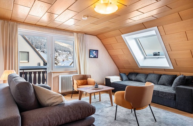 Apartment '4, 65 Qm' with Shared Garden, Balcony and Wi-Fi