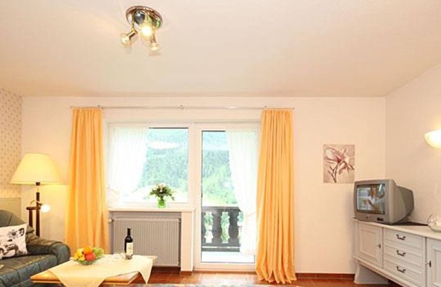 Apartment "4" - high light - WohnSchlafraum - Landhaus Sonnegg - Schuster family