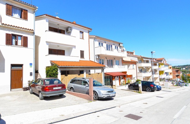 Apartment 63/93 (Istria - Pula), 750m from the beach