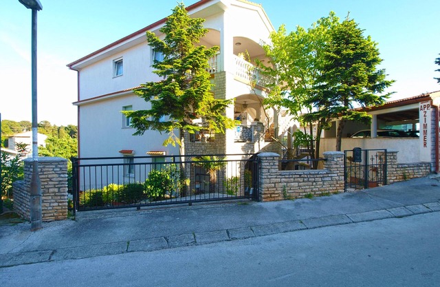 Apartment 841/1990 (Istria - Pula), 900m from the beach