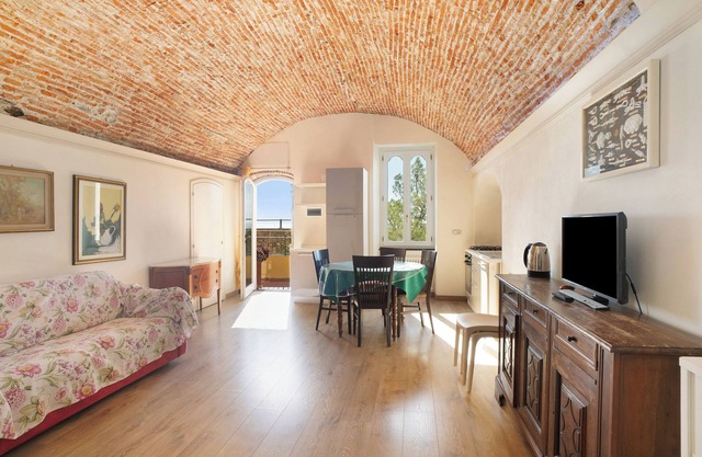 Apartment 'Actis1, Borgo Dei Pescatori' with Balcony and Wi-Fi