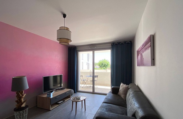 Apartment AIGUES MORTES, 1 bedroom, 2 persons