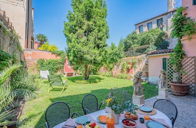 Apartment Alvise - Two Bedroom Villa, Sleeps 4
