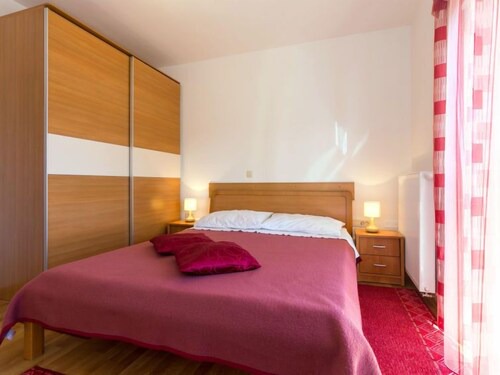 Apartment Andrea (MOD141) in Moscenicka Draga - 4 persons, 1 bedrooms