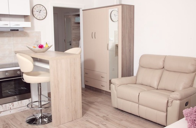 Apartment / app. for 2 guests with 33m² in Podstrana (76187)