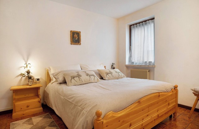 Apartment 'Appartamento Eva' with Mountain View, Balcony and Wi-Fi