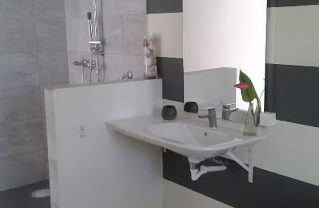 Apartment "ARBRE VOYAGEUR", swimming pool, mountain view
