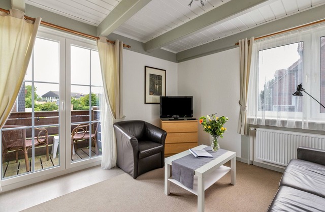 Apartment 'Atlanta 210' with Shared Terrace, Private Garden and Wi-Fi
