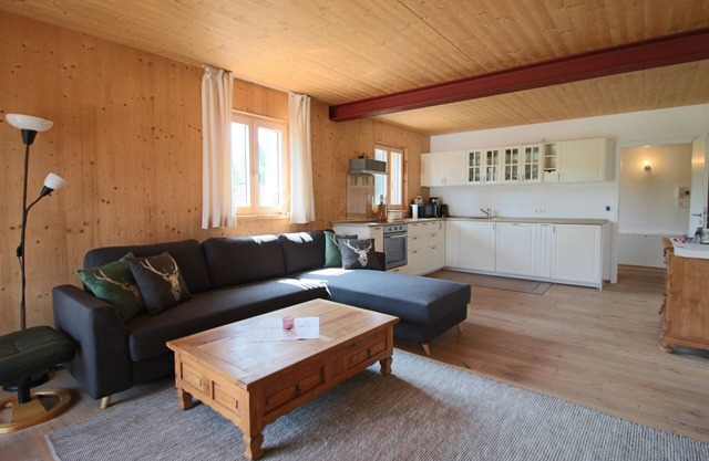 Apartment Berg 90sqm with balcony, max. 6 persons
