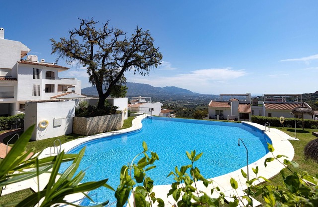 Apartment 'Casa de Mairena' with Sea & Mountain View and Wi-Fi