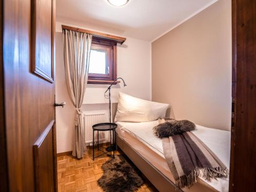Apartment Chesa Palüdin 8 - Celerina by Interhome
