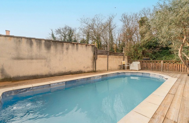 Apartment 'Chez Patricia En Provence' with Shared Pool, Wi-Fi and Air Conditioning