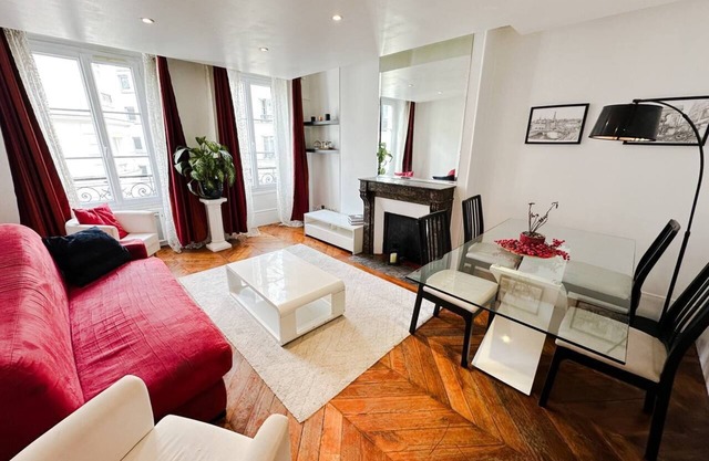 Apartment Colisée, next to Avenue Champs Elysées