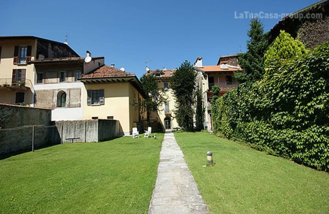 Apartment directly in the historic center of Cannobio