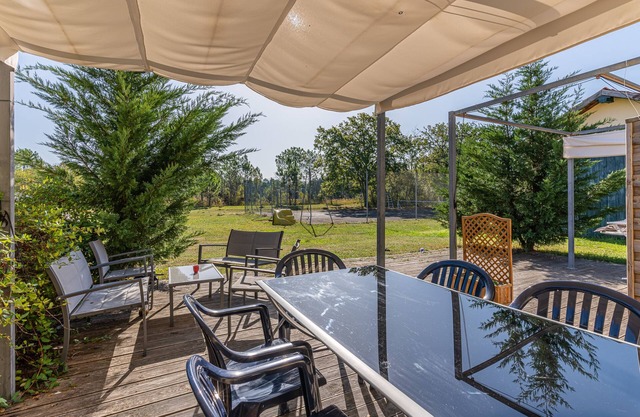 Apartment 'Duplex En Residence Tennis Piscine' with Shared Pool, Private Terrace and Wi-Fi