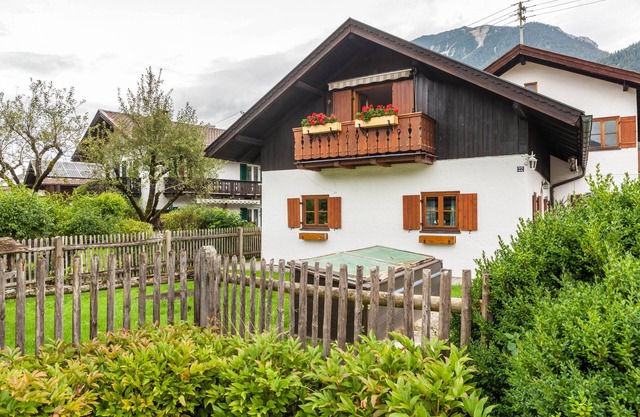 Apartment 'Ferienwohnung Reschberg' with Mountain View, Balcony and Wi-Fi