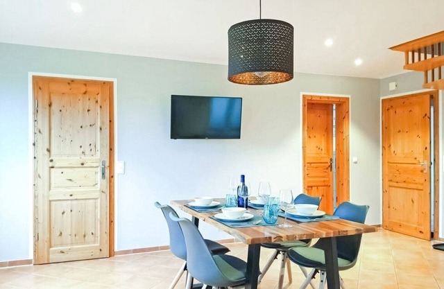 Apartment 'Fewo 1' with Balcony and Wi-Fi