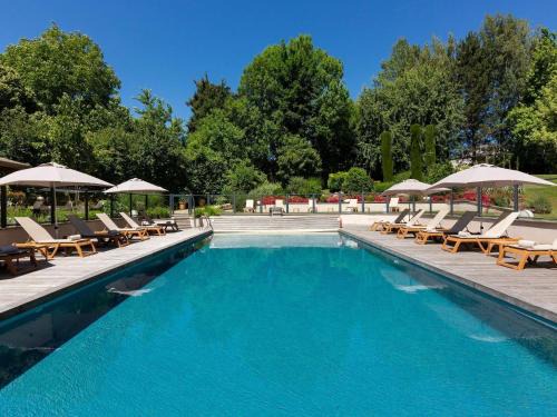 Apartment for 2 people with pool view