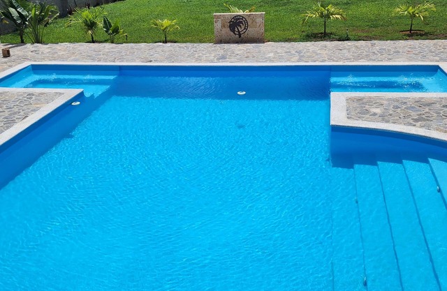 Apartment for 4 with large poolnnnn