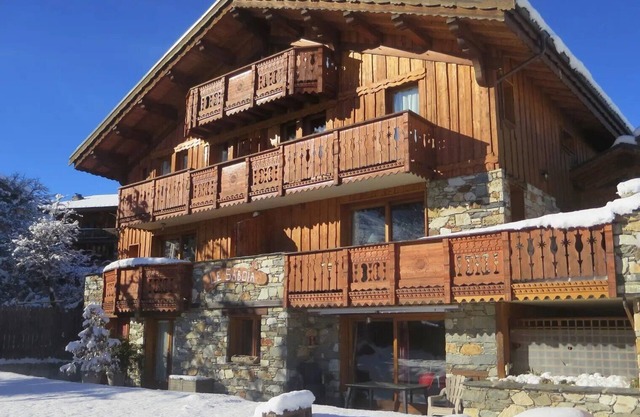 Apartment 'Le Tyrol' with Mountain View, Shared Garden and Balcony