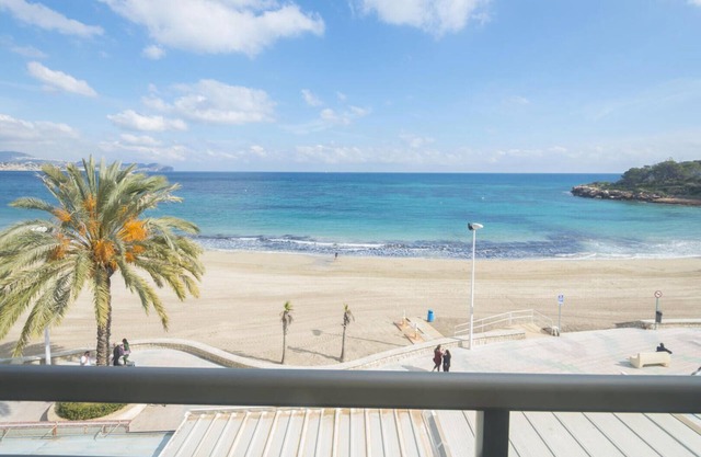 Apartment Frentemar 315 with Sea View, Pool, Wi-Fi & A/C