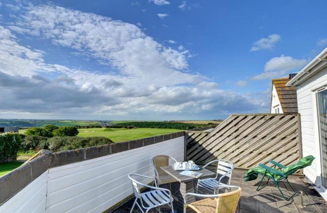 Apartment Golfer View-3 by Interhome