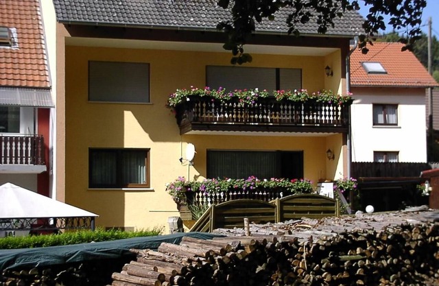 Apartment 'Haus Moser - Fewo 1' with Valley View, Shared Terrace and Wi-Fi
