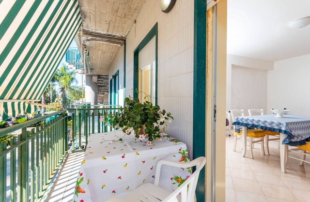 Apartment 'I Ciottoli Dello Ionio - Apt 15' with sea view, shared terrace and balcony