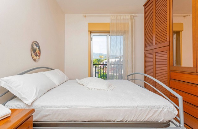 Apartment 'I Ciottoli Dello Ionio - Apt 5' with Mountain View, Shared Terrace and Balcony