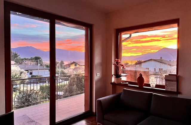Apartment 'Il Bacio Del Sole' with Lake View, Private Terrace and Shared Garden