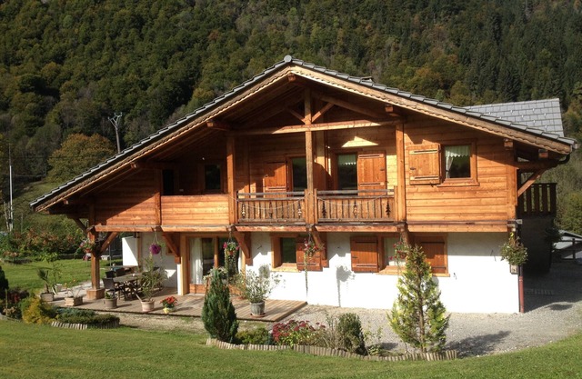 Apartment in a chalet in the mountains in Sixt Fer A Cheval