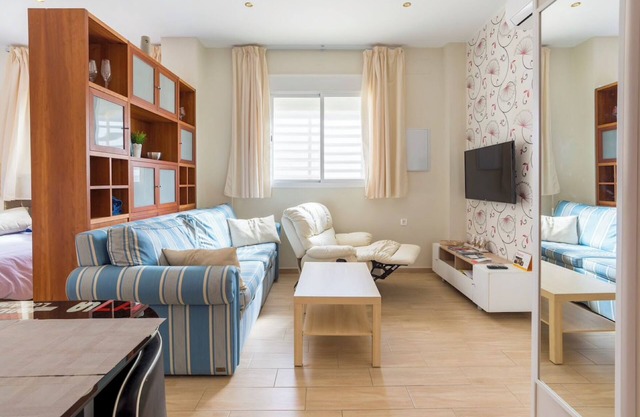 Apartment in Avenida de Europa in Malaga with private parking space.