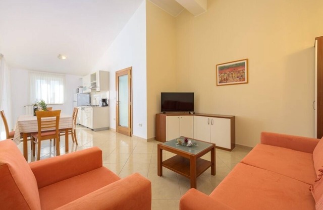 Apartment in Bašanija with Seaview, Terrace, Air condition, WIFI (113-6)