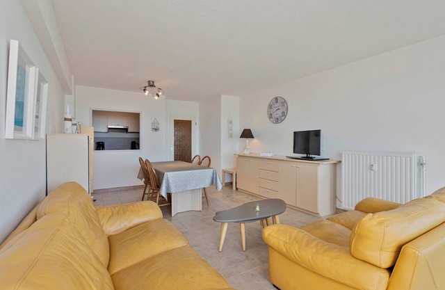 Apartment in Blankenberge near the Beach