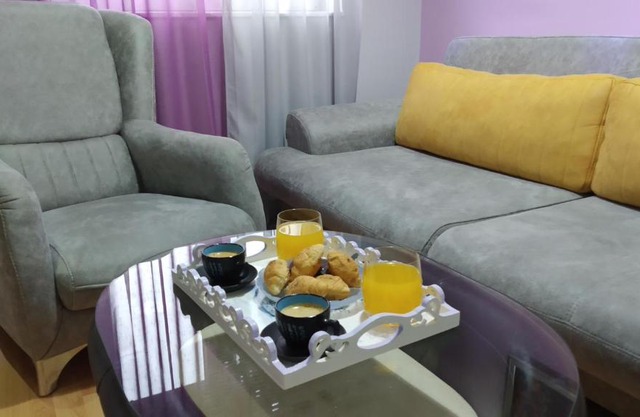 Apartment In Center